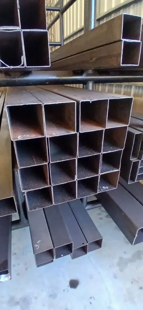 [E130] ESTRUCTURAL 120X120 esp: 2mm long: 6mts cod: E130
